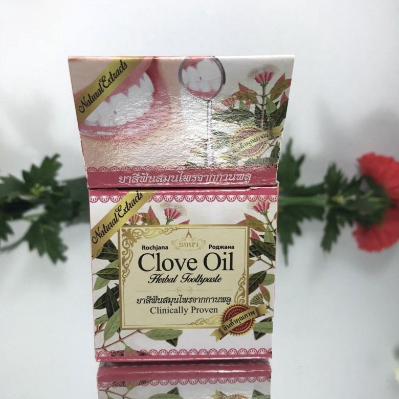 Натуральная травяная отбеливающая зубная паста из Тайланда Гвоздика Rochjana Clove Toothpaste купить в Москве и Московской области.