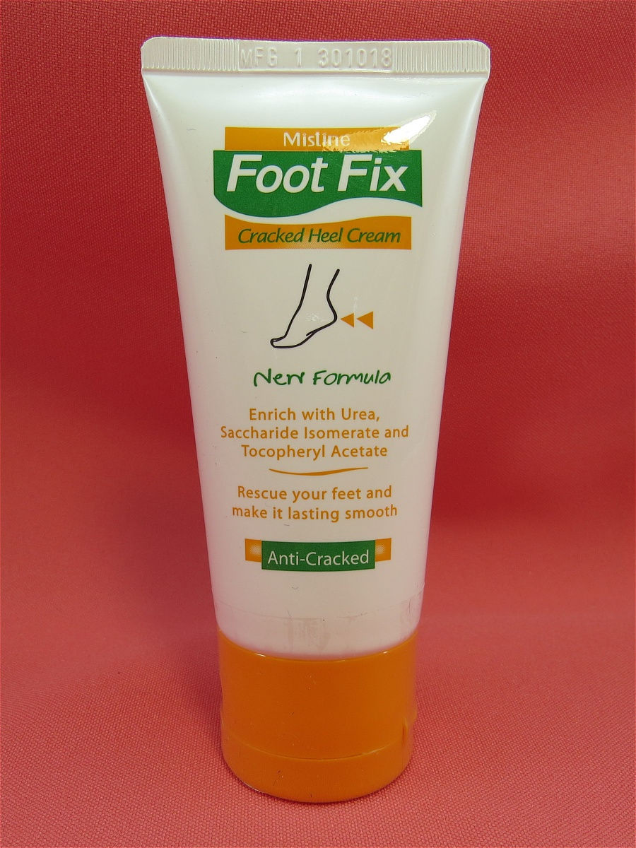 Натуральный крем из Тайланда от трещин на пятках Mistine Foot Fix Cracked Heel Cream купить в Москве и Московской области.