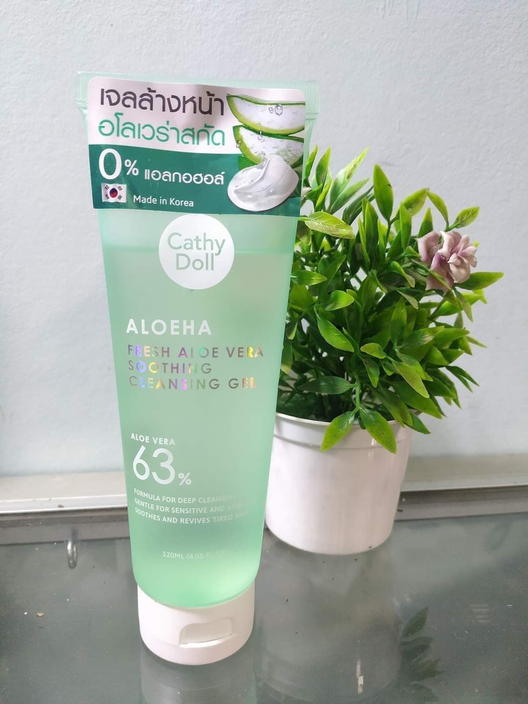 Натуральный успокаивающий гель для умывания из Тайланда с алоэ вера Cathy Doll Aloe Ha Fresh Aloe Vera Soothing Cleansing Gel купить в Москве и Московской области.